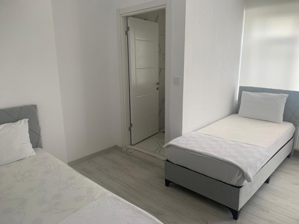 Centre Reach Otel Αδριανούπολη Εξωτερικό φωτογραφία